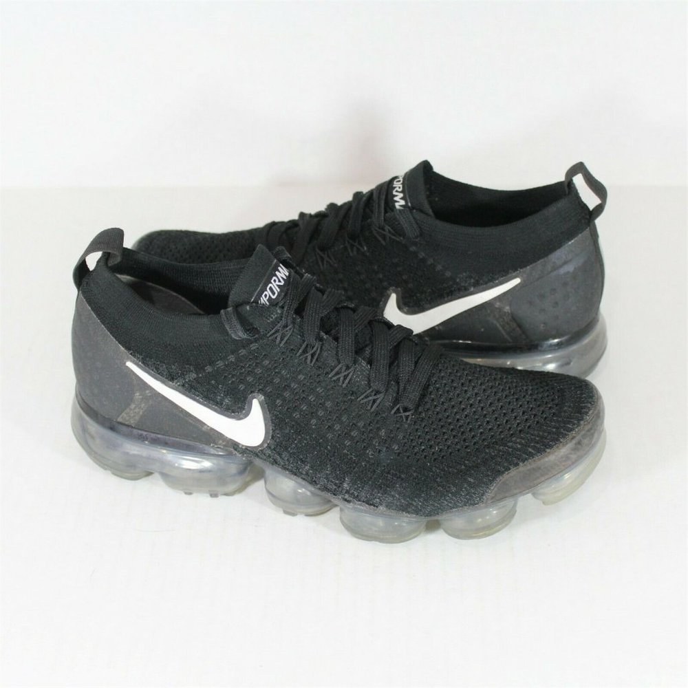 Nike Air VaporMax Flyknit 2 Black White M606 - Picture 1 of 8